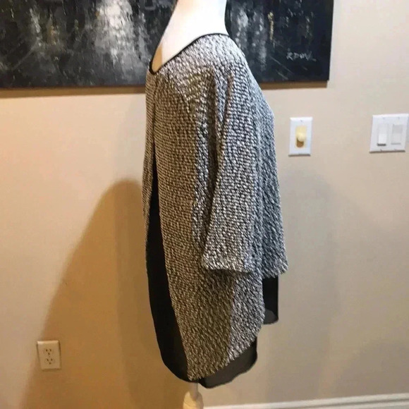 Shannon Ford New York Mixed Fabric Blouse w/3/4 Sleeves & Chiffon Underneath-L - Picture 2 of 9